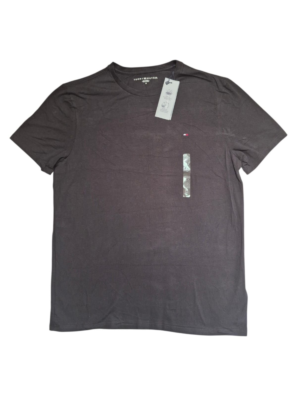Camisa negra cuello redondo